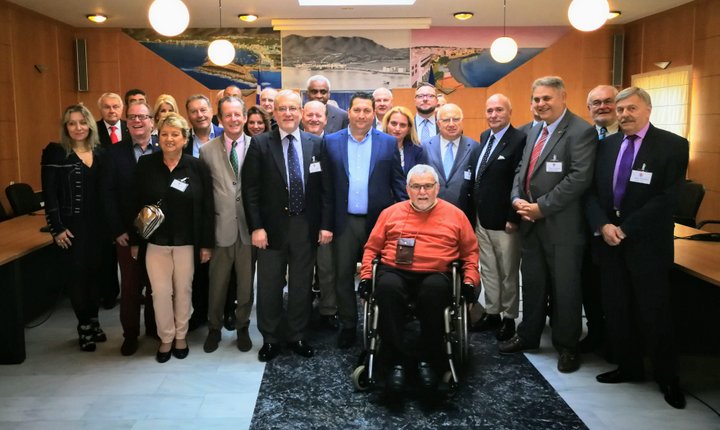 Μέλη του τάγματος του Αγίου Γαβριήλ στη Χερσόνησο