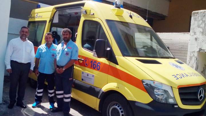 νέο ασθενοφόρο στο οροπέδιο Λασιθίου