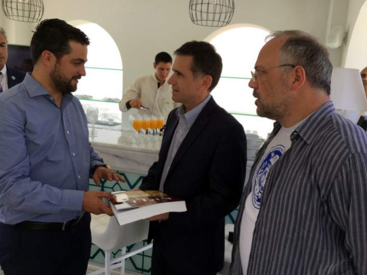 καλοσώρισμα στο Ρώσο κοσμοναύτη Γιούρι Μαλέντσενκο