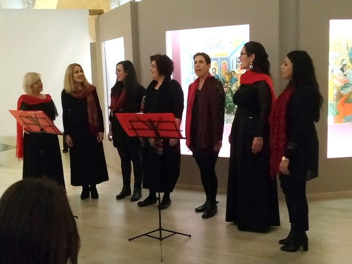 Αρχαία και νεότερα κάλαντα Ευχές, σταυροί και πρωτοχρονιάτικα έθιμα