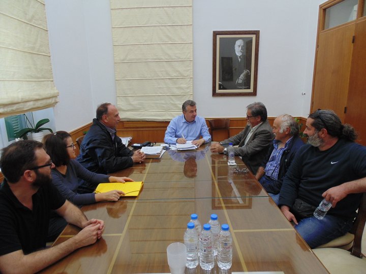 Συνάντηση Περιφερειάρχη Κρήτης Δημάρχου Αγ. Νικολάου για θέματα υλοποίησης υποδομών