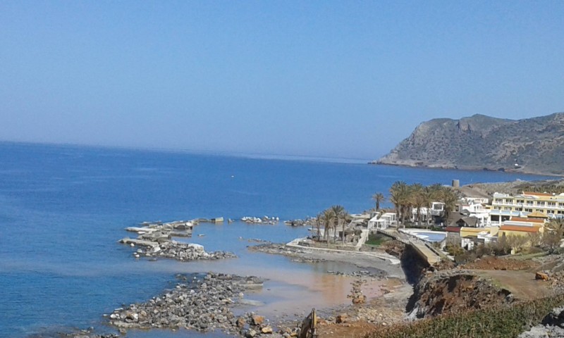 η παρεμβάσεις είναι εμφανείς 