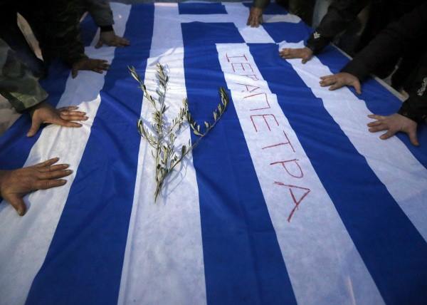 οι αγρότες στον άγνωστο στρατιώτη στο Σύνταγμα