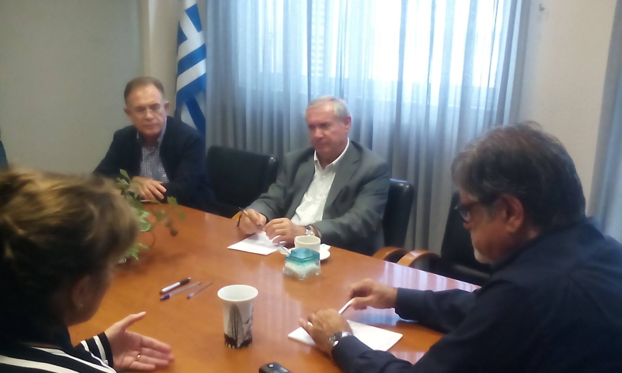 πρόσφυγες στον Άγιο Νικόλαο διαπαραταξιακή συνάντηση