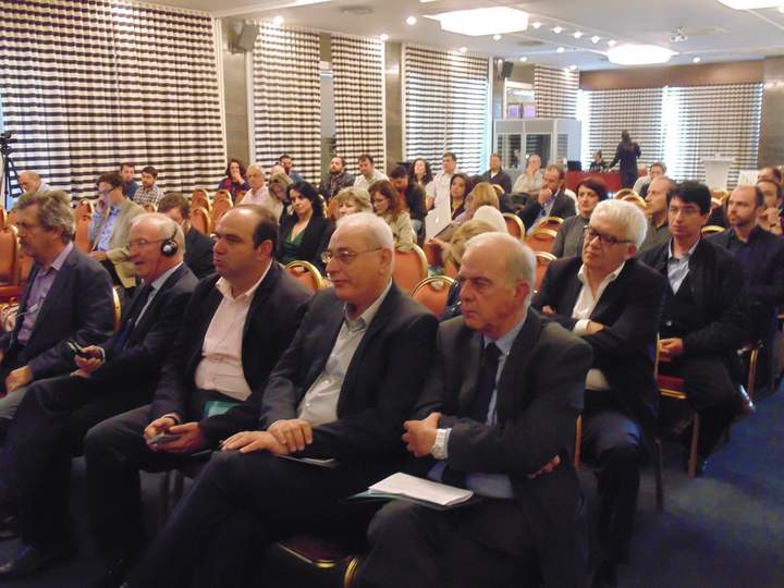 Η Νεολαία στρατηγική προτεραιότητα στις Περιφέρειες που μαθαίνουν