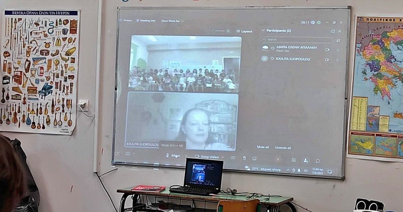 Η Ιουλίτα Ηλιοπούλου παρουσίασε το βιβλίο της «Ο Ελύτης για παιδιά» σε μαθητές του 2ου Δημ. Σχολείου Αγίου Νικολάου