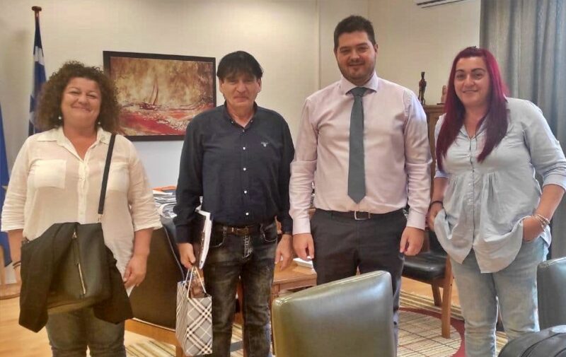 Με τον Γενικό Γραμματέα Εμπορίου για τις λαϊκές αγορές Αγίου Νικολάου