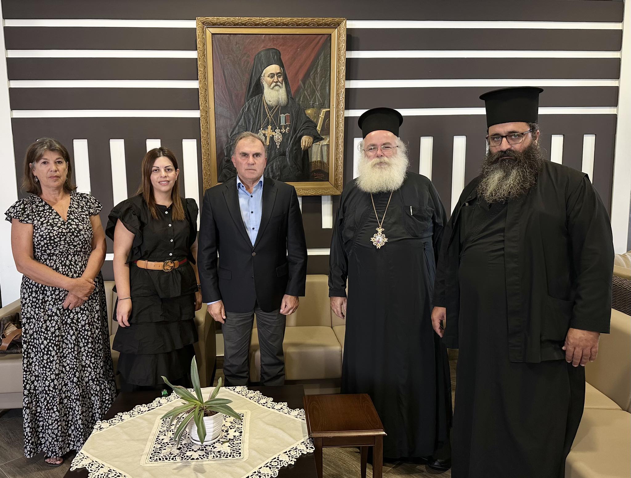 Συνάντηση Κύριλλου, Καλαντζάκη για το Γηροκομείο