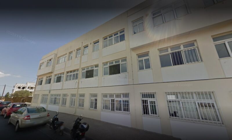 Αναβολή της πορείας διαμαρτυρίας για τη σχολική στέγη