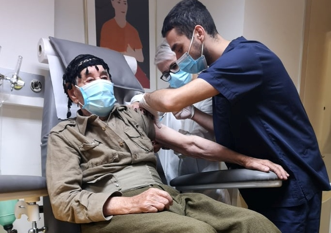 Ξεκίνησε η εμβολιαστική κάλυψη του πληθυσμού Κρήτης άνω των 85