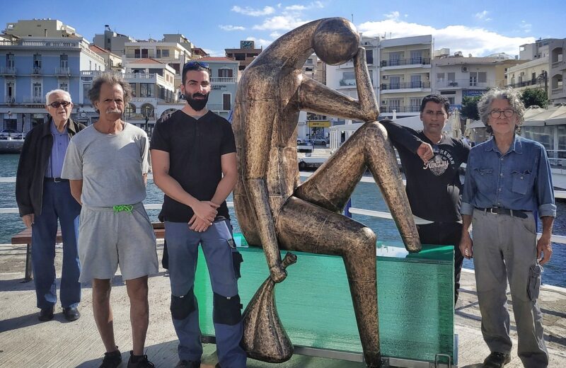 Ο "Σκεπτόμενος Πρόσφυγας" για λίγες μέρες στο λιμάνι της γενέτειρας