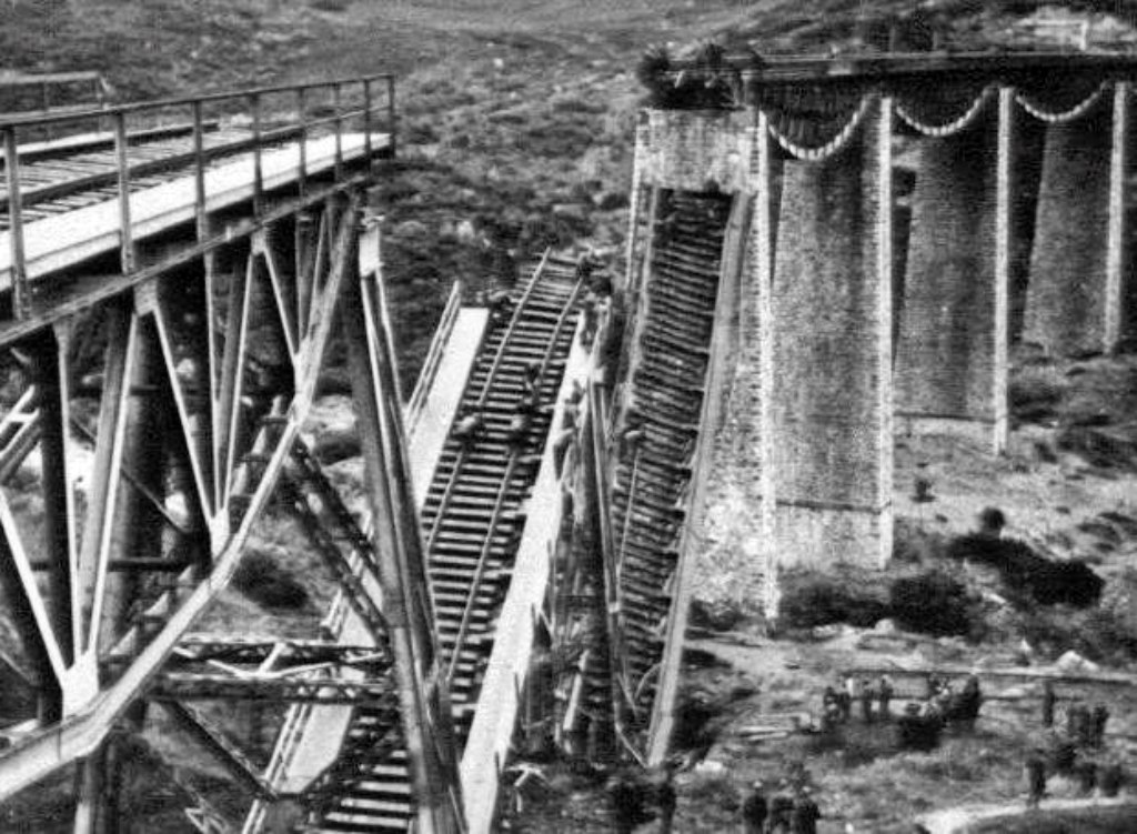 82 χρόνια από την ανατίναξη της γέφυρας του Γοργοπόταμου την 25 Νοέμβρη 1942