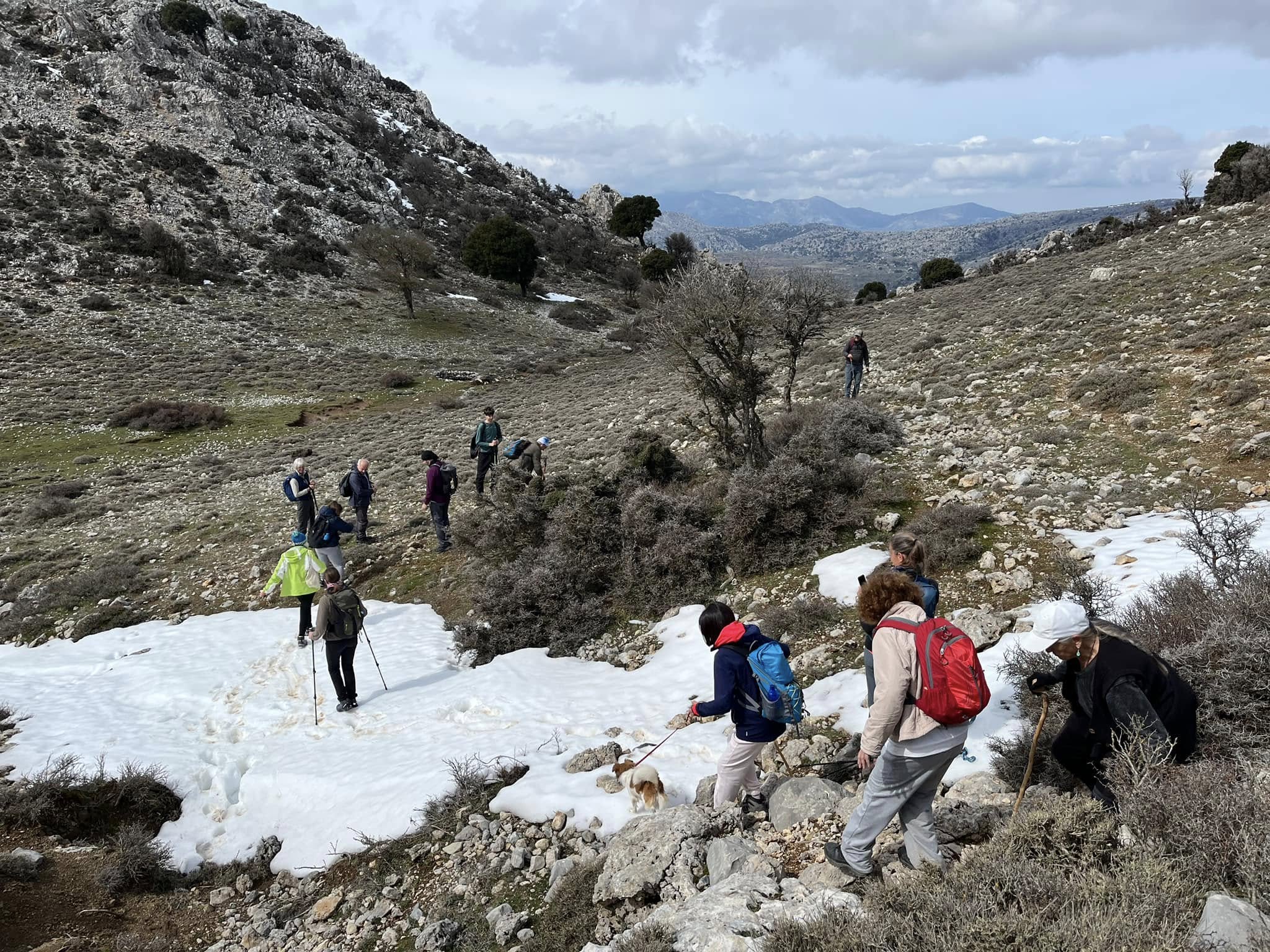 Ανάβαση στις κορφές «Ανεφαλάκοι» και «Πλατιά κορφή»