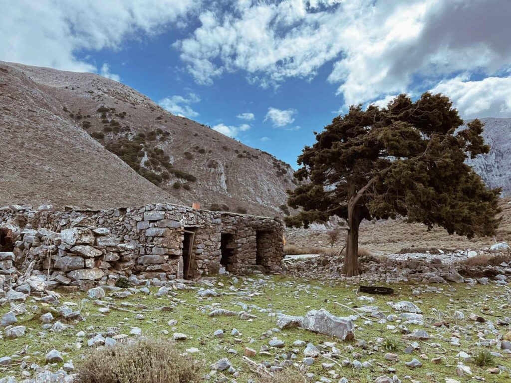 Πεζοπορία, Καβούσι, Αύγος, Λημνιά