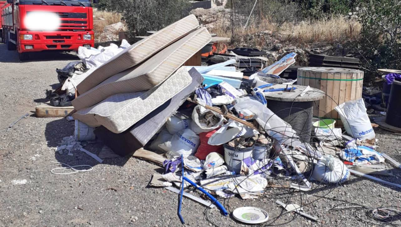 Ούτε λόγος πίπτει, ούτε ράβδος