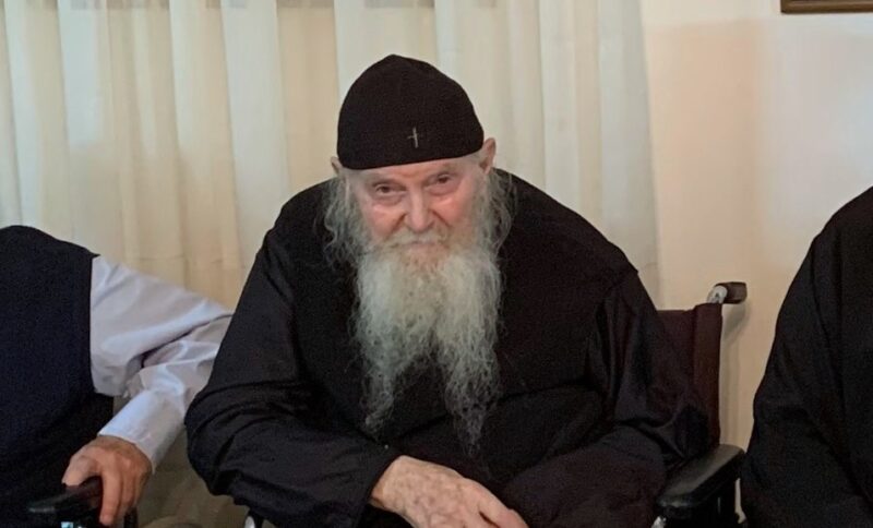 Εξεδήμησε προς Κύριον ο μακαριστός Αρχιμ. Αναστάσιος Χατζάκης