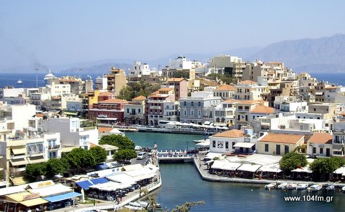 Άγιος Νικόλαος by day