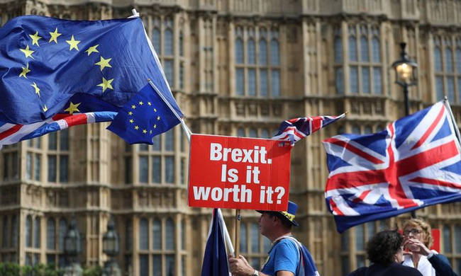 Ενημέρωση στους Βρετανούς πολίτες για Brexit