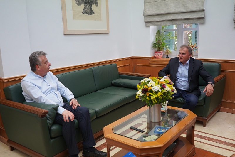 Συνάντηση Περιφερειάρχη Κρήτης με το Δήμαρχο Ιεράπετρας