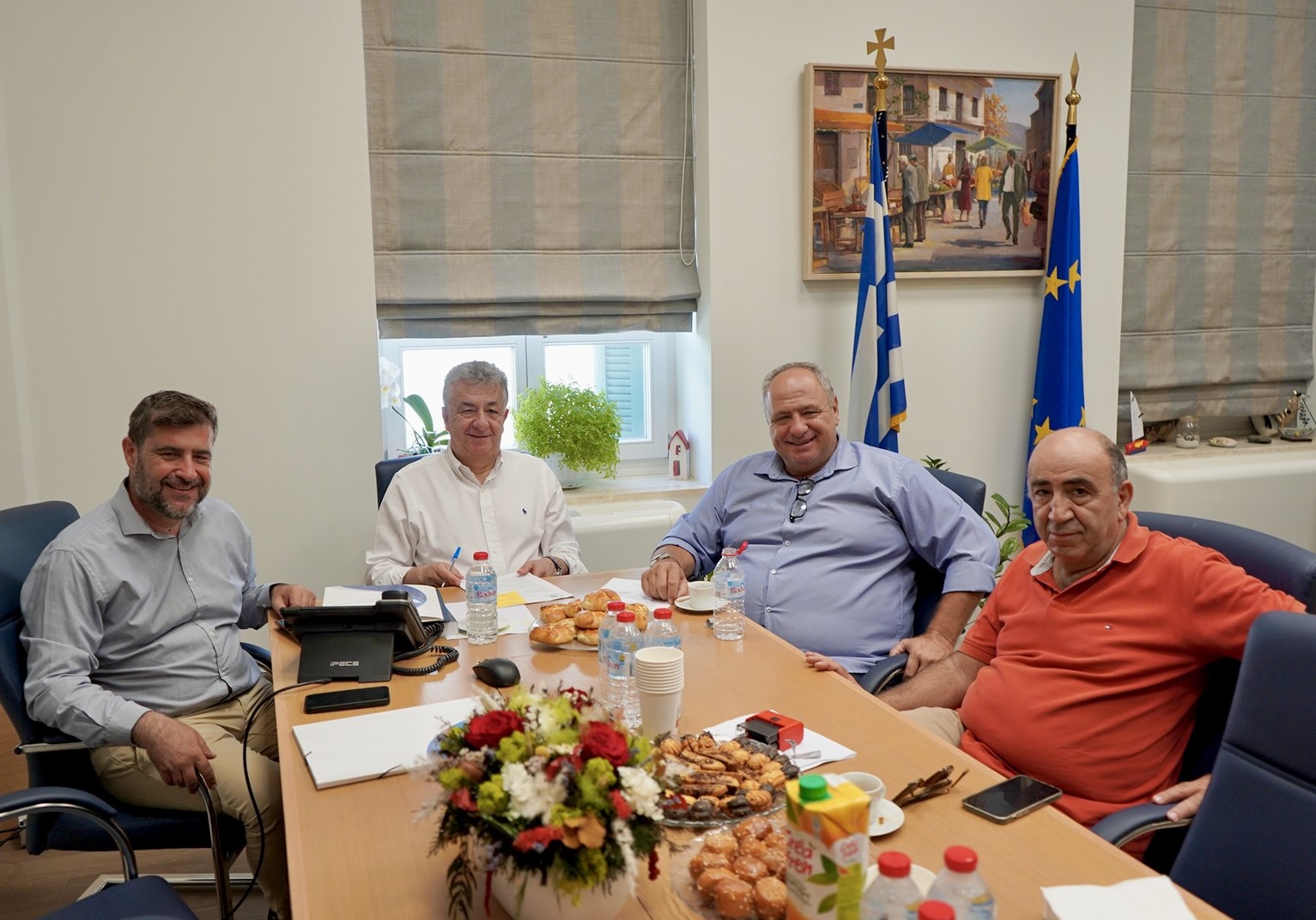 Υπογράφηκε από τον Περιφερειάρχη Κρήτης η σύμβαση μεταφοράς των μαθητών της Περιφερειακής Ενότητας Λασιθίου