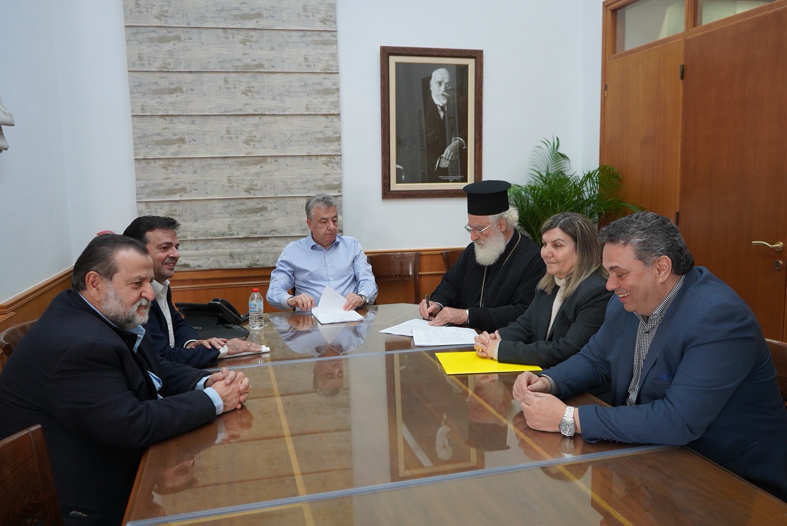 Προγραμματική σύμβαση για μελέτες αποκατάστασης δέκα Ιερών Ναών από τους σεισμούς υπέγραψε ο Περιφερειάρχης Κρήτης
