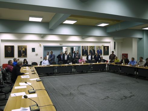 Δημοτικό Συμβούλιο Αγίου Νικολάου, όλοι εναντίον όλων