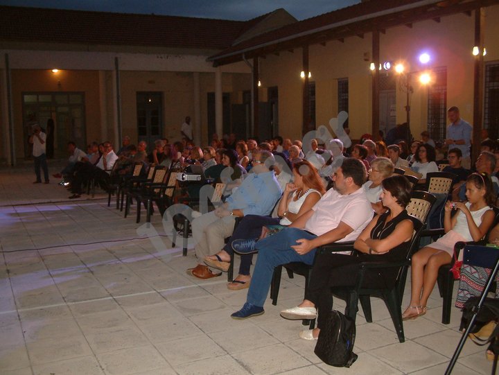 Ασύμβατοι μονόλογοι – Αγγελόκρουσμα, Σκίρτημα Ερωτικόν