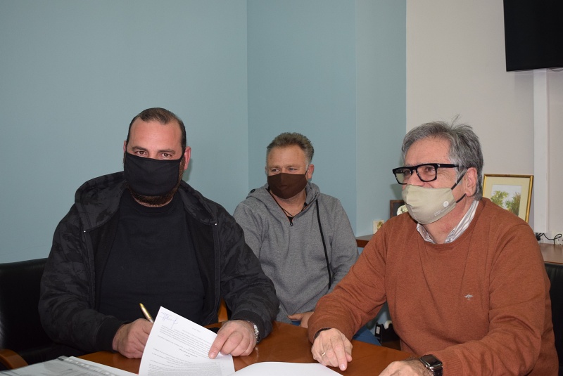 Υπεγράφη η σύμβαση για τα σφαγεία στις Κουρούνες