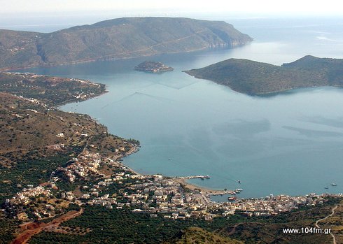 μεγάλο μέρος αυτών των καταλυμμάτων στην Ελούντα