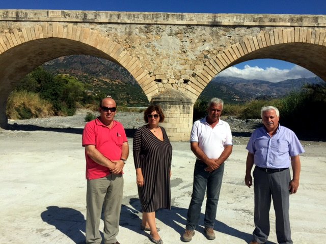 στο Κρυοπόταμο Μύρτους, 
