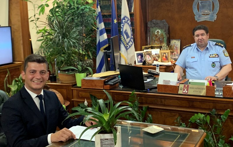 Συνάντηση Καραμαλάκη, Καρτσάκη