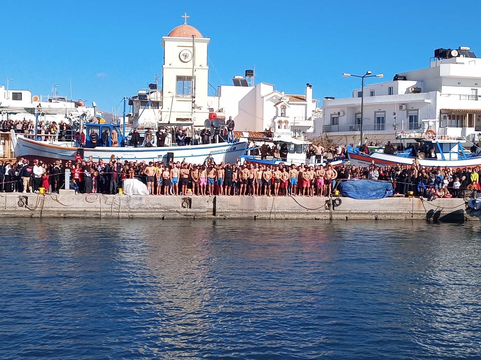 Με κατάνυξη τα Άγια Θεοφάνεια στον Δήμο Ιεράπετρας