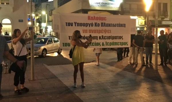 Κωστής Χατζηδάκης, Μεγαλέξανδρος ή Προκρούστης;