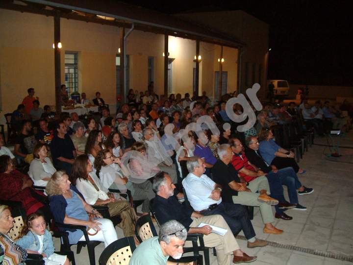 .... επειδή μ' έφερε το χελιδόνι