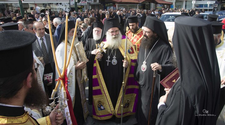 Ενθρόνιση μητροπολίτη Κύριλλου, άξιος ….