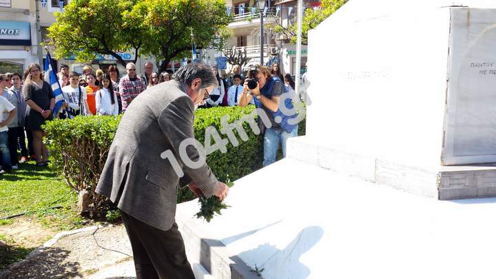 Όταν απαξιώνονται οι θεσμοί