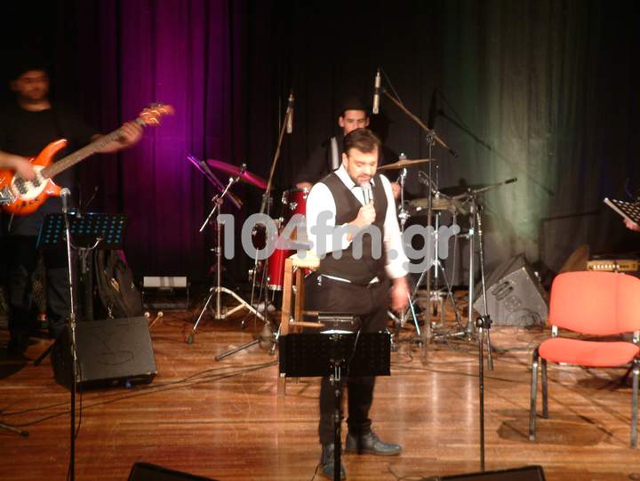 Sing sing sing με τον Δώρο Δημοσθένους, μοναδική εμπειρία ...