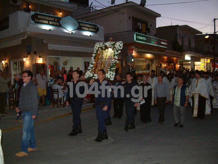 Κωνσταντίνου και Ελένης παραμονή στην Ελούντα
