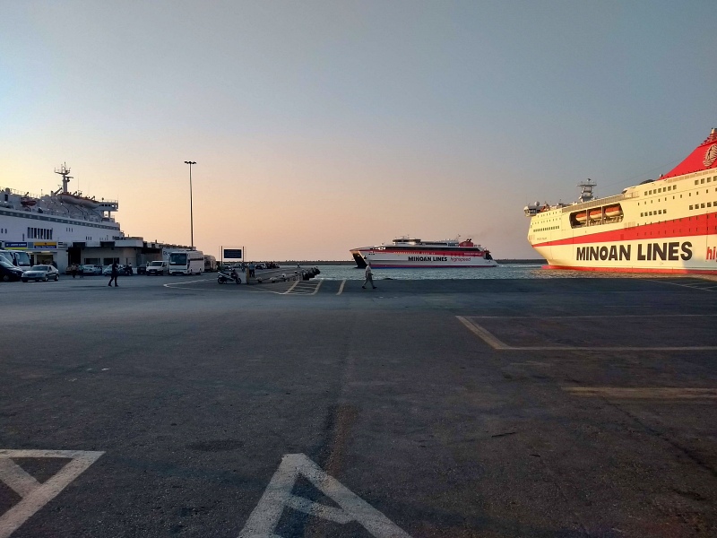 Οικονομική καταστροφή νησιωτικής Ελλάδας από απεργιακή κινητοποίηση ΠΝΟ