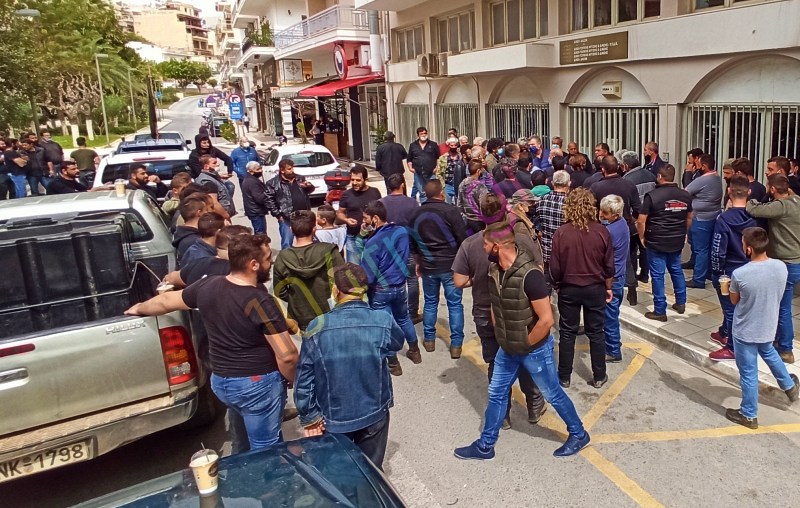 Κοινή ανακοίνωση εργατικών σωματείων της Κρήτης για τις αγροτικές κινητοποιήσεις
