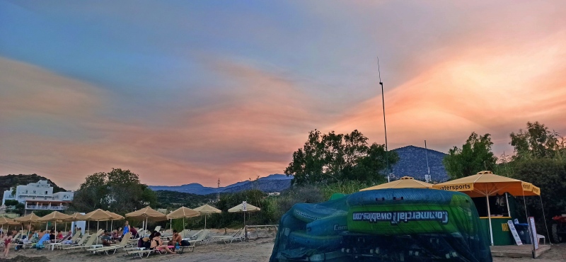 Όταν οι καπνοί από τις φωτιές φτάνουν στη Κρήτη.....