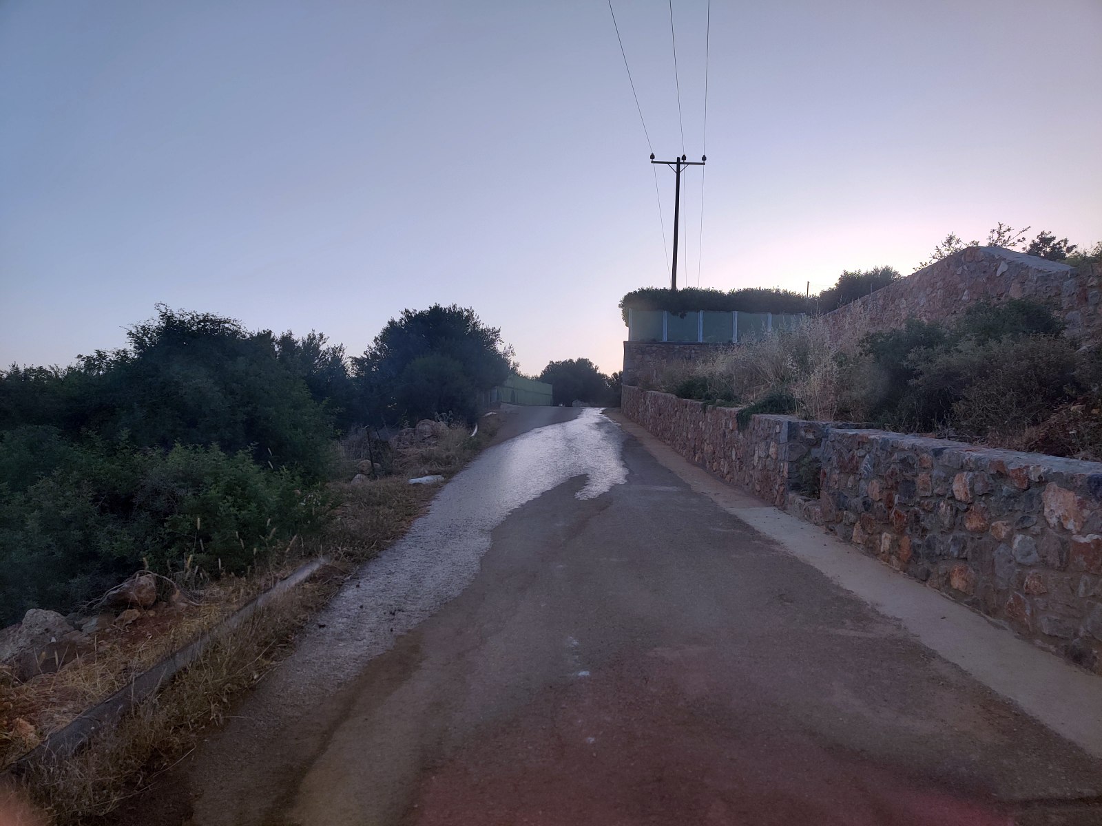 Το νερό της άρδευσης δεν είναι για να γεμίζει πισίνες