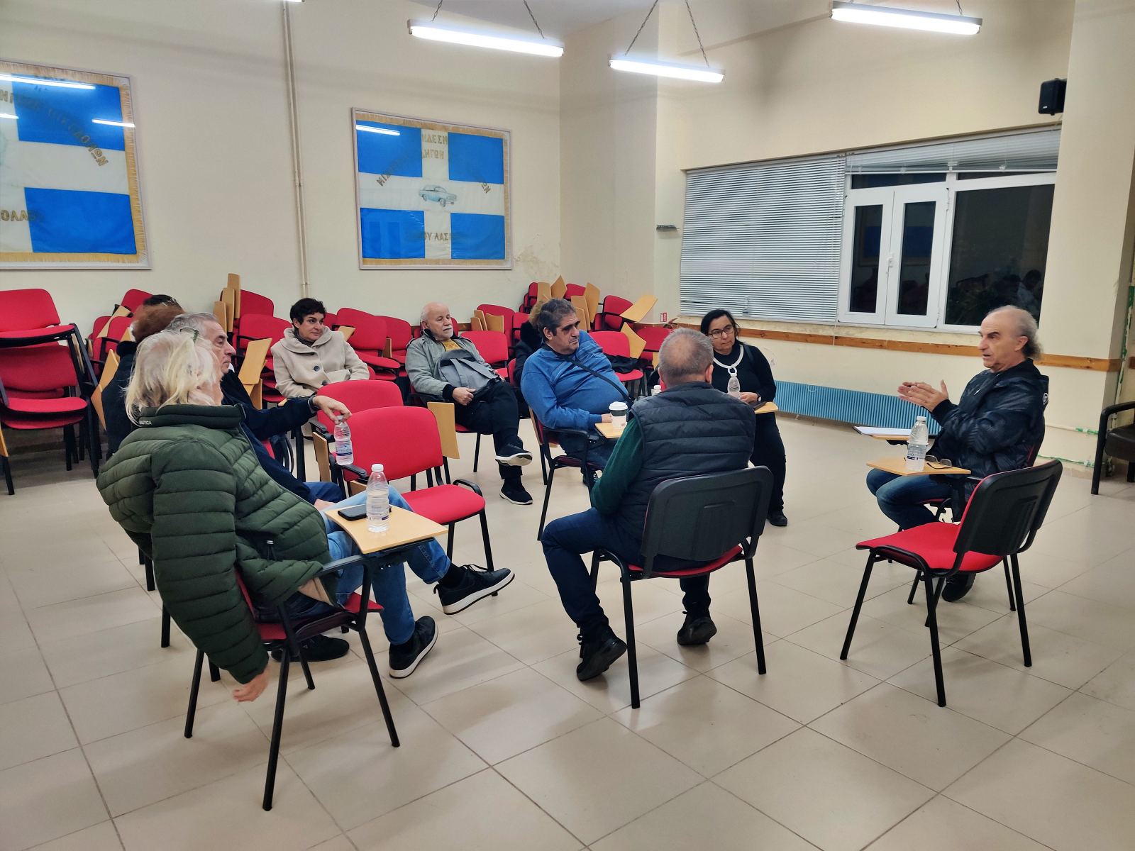 Κίνημα Δημοκρατίας, πρώτη συνάντηση