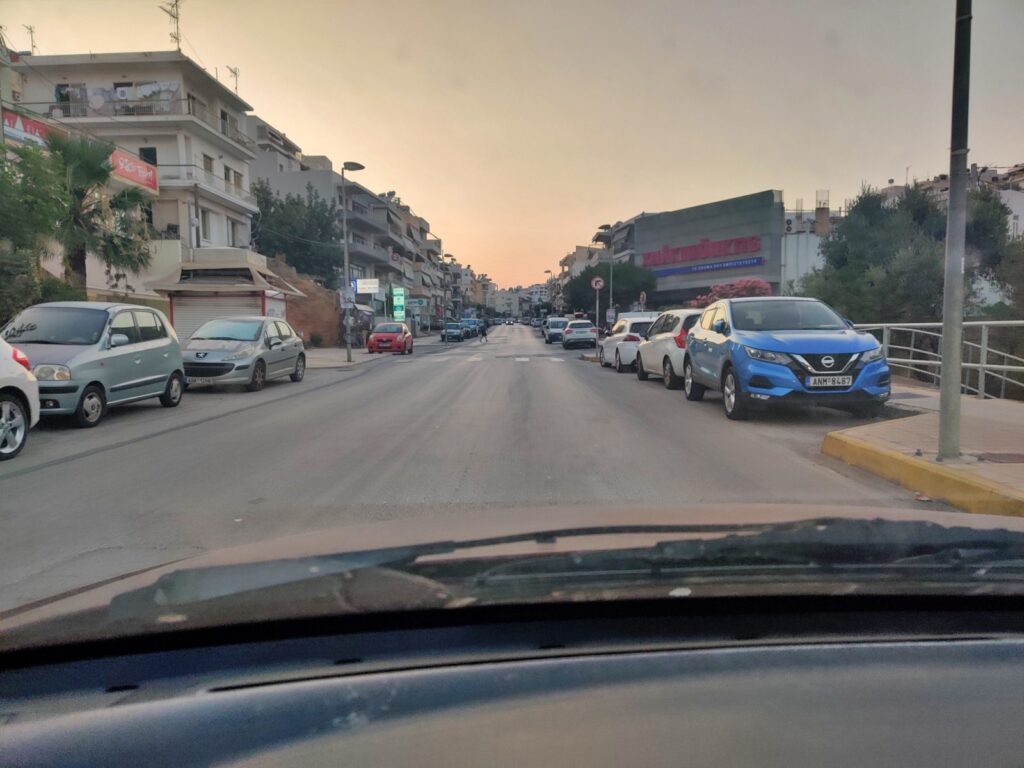 Υπερυψωμένες διαβάσεις πεζών σε Επιμενίδου και Παραλιακό, τώρα