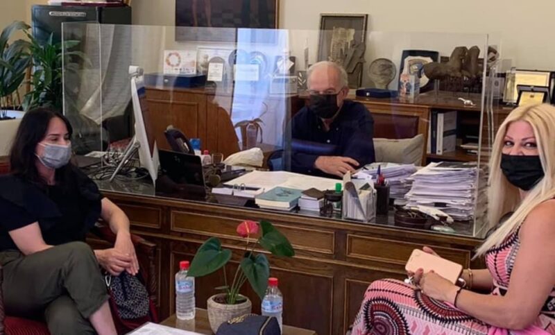 Καλούμε έκτακτο Δημοτικό Συμβούλιο Ηρακλείου