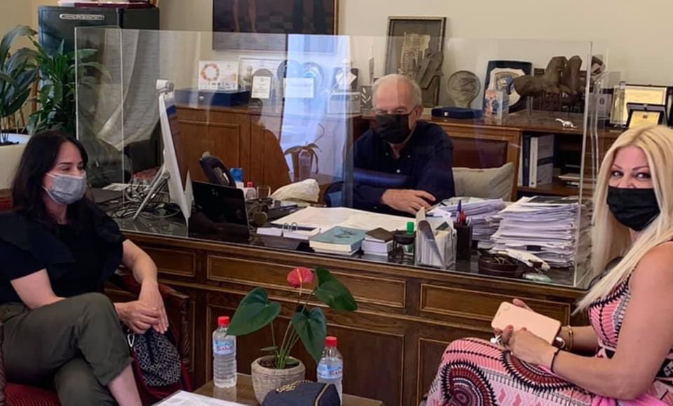 Καλούμε έκτακτο Δημοτικό Συμβούλιο Ηρακλείου