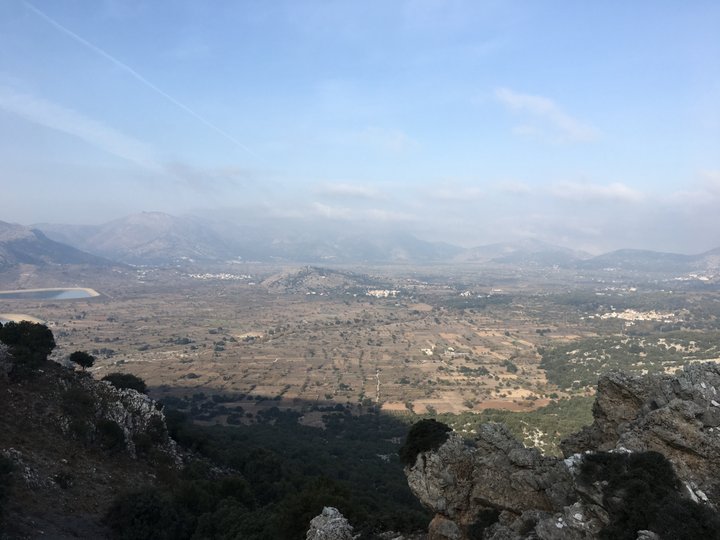 πεζοπορία  από Μέσα Λασήθι, πηγές Αλόιδας