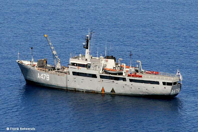 To πλοίο φαρικών αποστολών του πολεμικού Ναυτικού με αριθμό Α-479, φέρει το όνομα "Καραβόγιαννος".