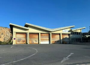 απόλυτη διαφωνία του Δημοτικού Συμβουλίου Χερσονήσου για κλειστή δομή φύλαξης στο πρώην ΚΤΕΟ Καρτερού