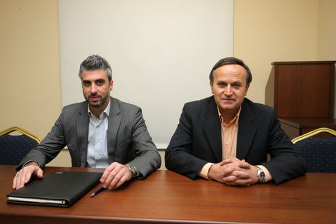 Καρτέρης, Αμπαρτζάκης